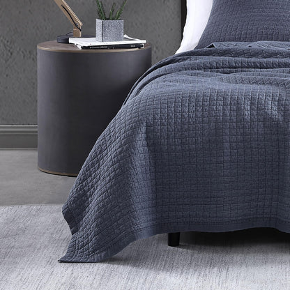 City Scene Cloud Solid Charcoal Quilt Set