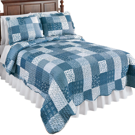 Classic Floral Patchwork Scalloped Edge Quilt
