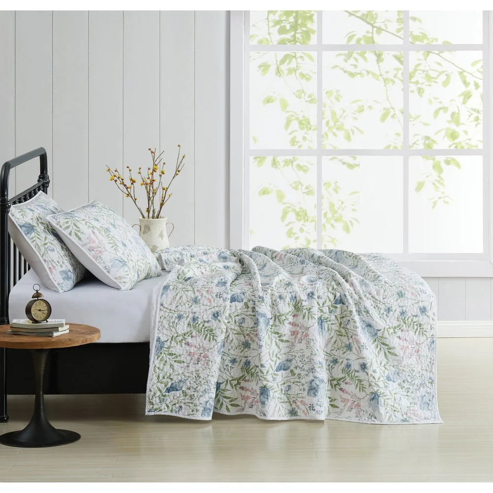 Cottage Classics Field Floral 3 Piece Quilt Set
