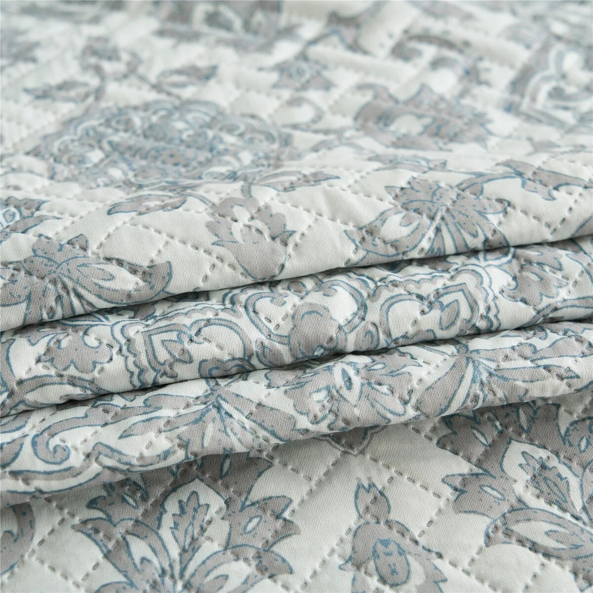 European Floral Quilt Set
