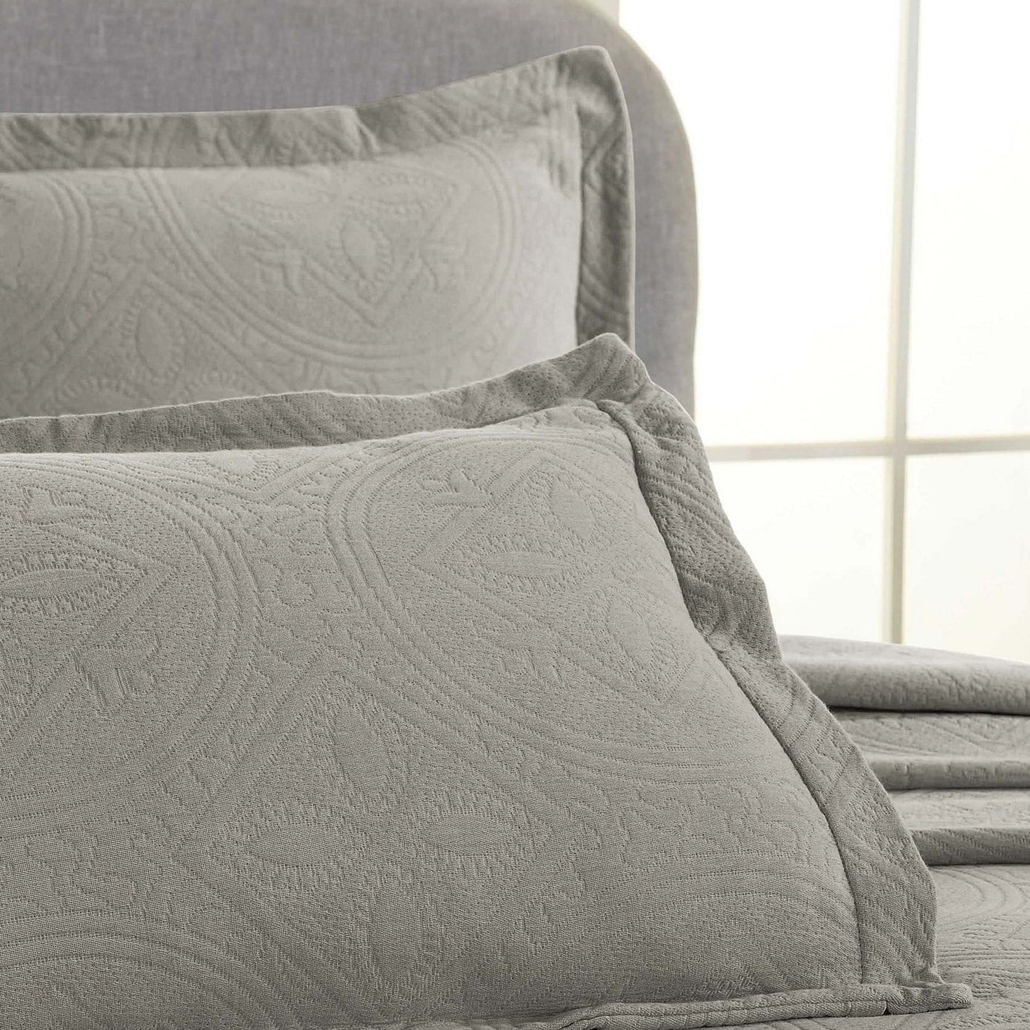 Superior Celtic Circle Cotton Decorative Bedspread Set