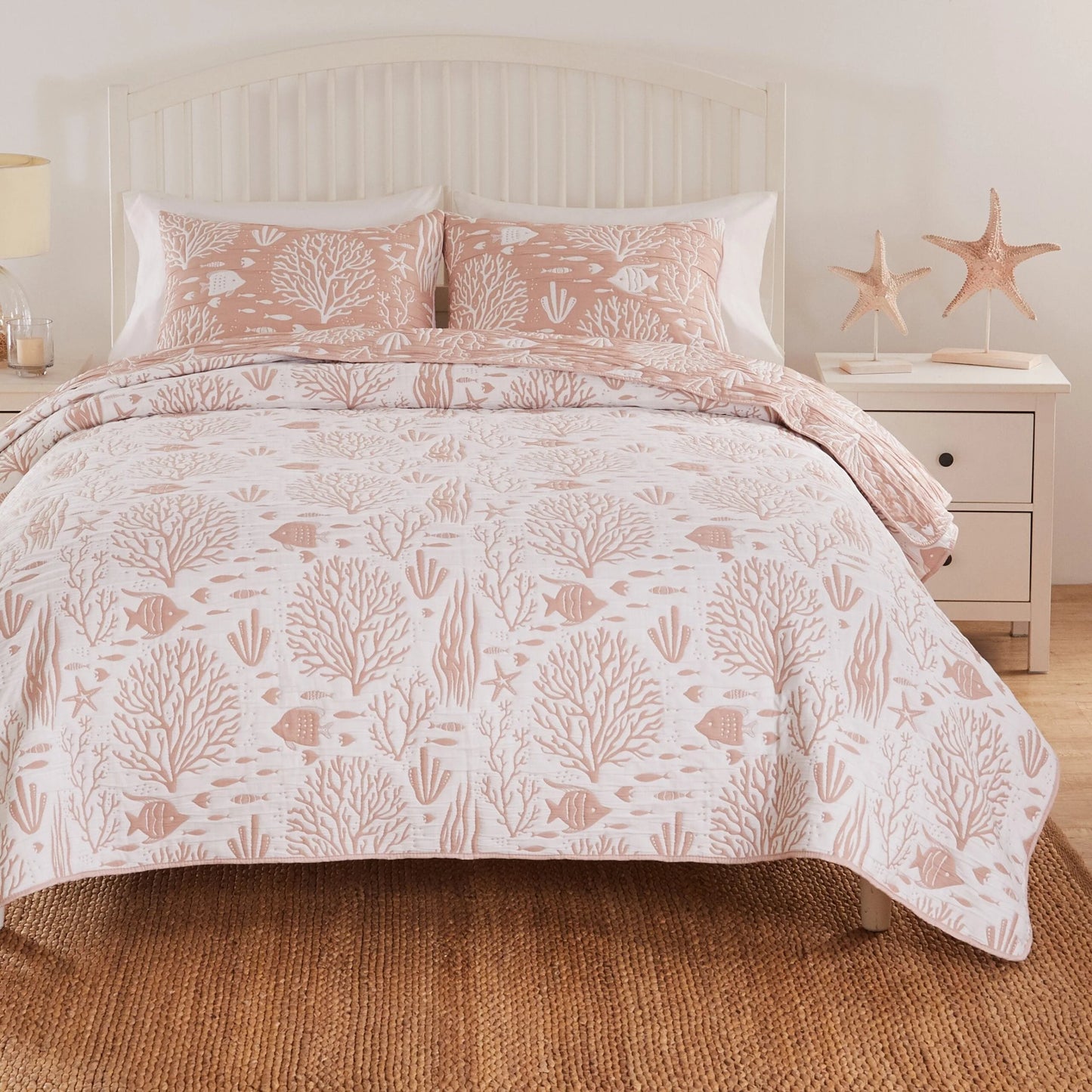 Greenland Home Coastal Paradise Jacquard Woven Reversible Matelassé Coverlet Set