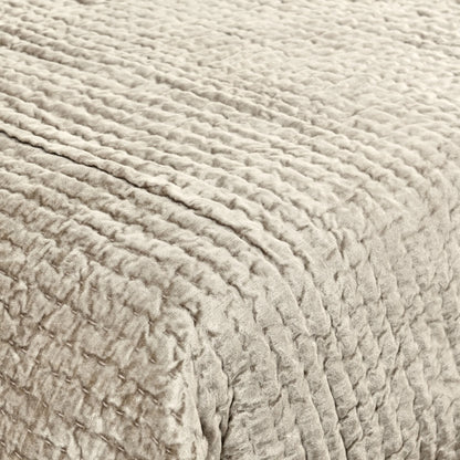 Dimitry 100% Rayon Velvet Quilt by Kosas Home