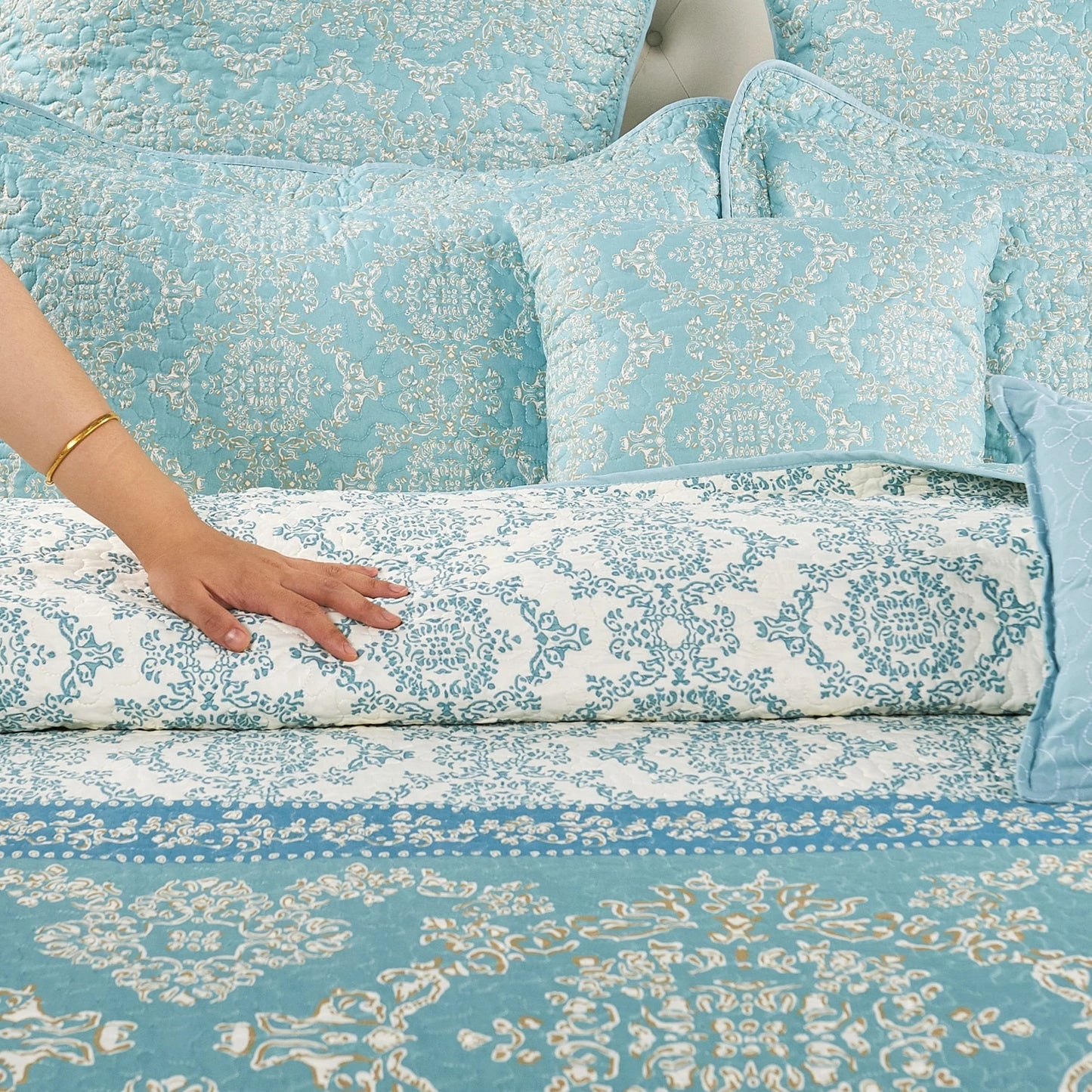 Serenta Mystic Printed Reversible 7-piece Bedspread Coverlet Set