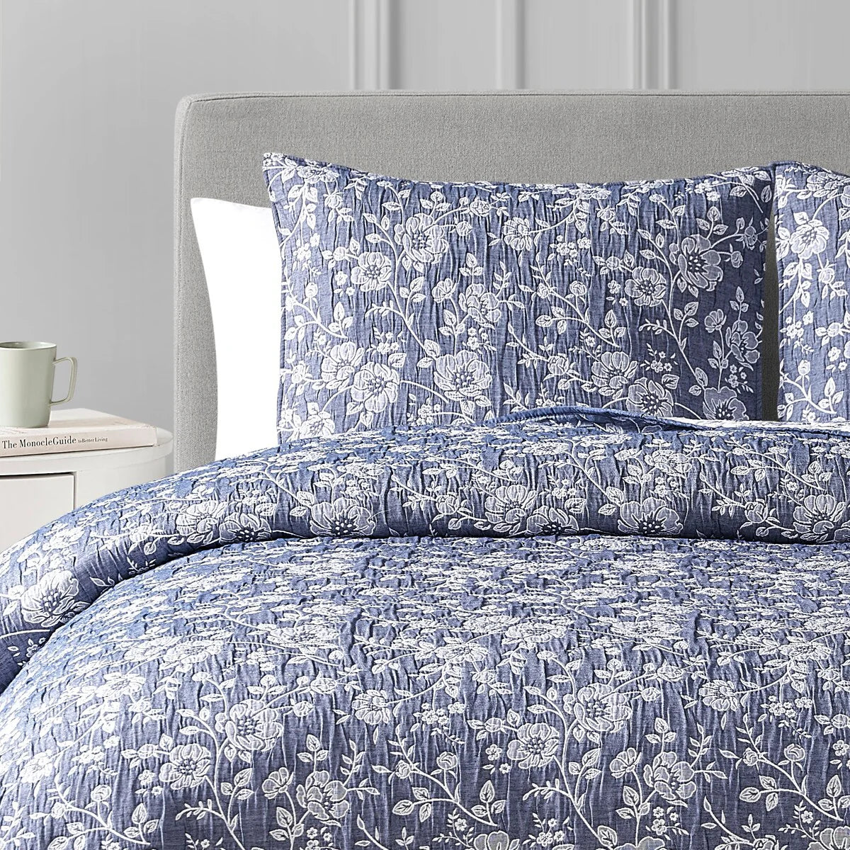 CEDAR COURT Marguerite Floral Navy Soft Matelasse Jacquard Quilt Set