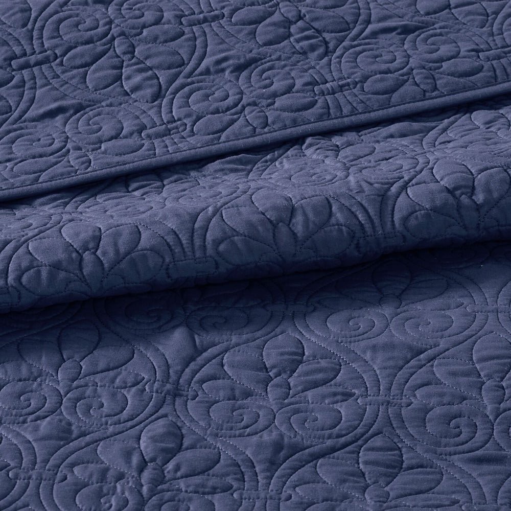 Madison Park Mansfield Reversible Quilt Set