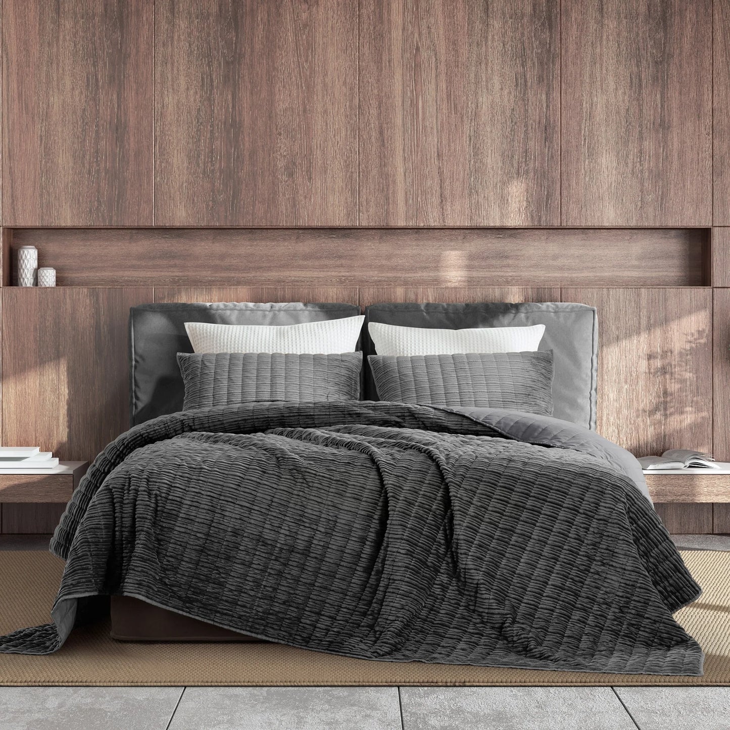 Wonderful Velvet 3 Piece Quilt Set