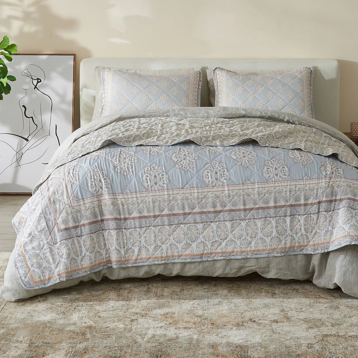 Patina Vie Maison Vintage-Inspired Floral Reversible Quilt Set with Shams