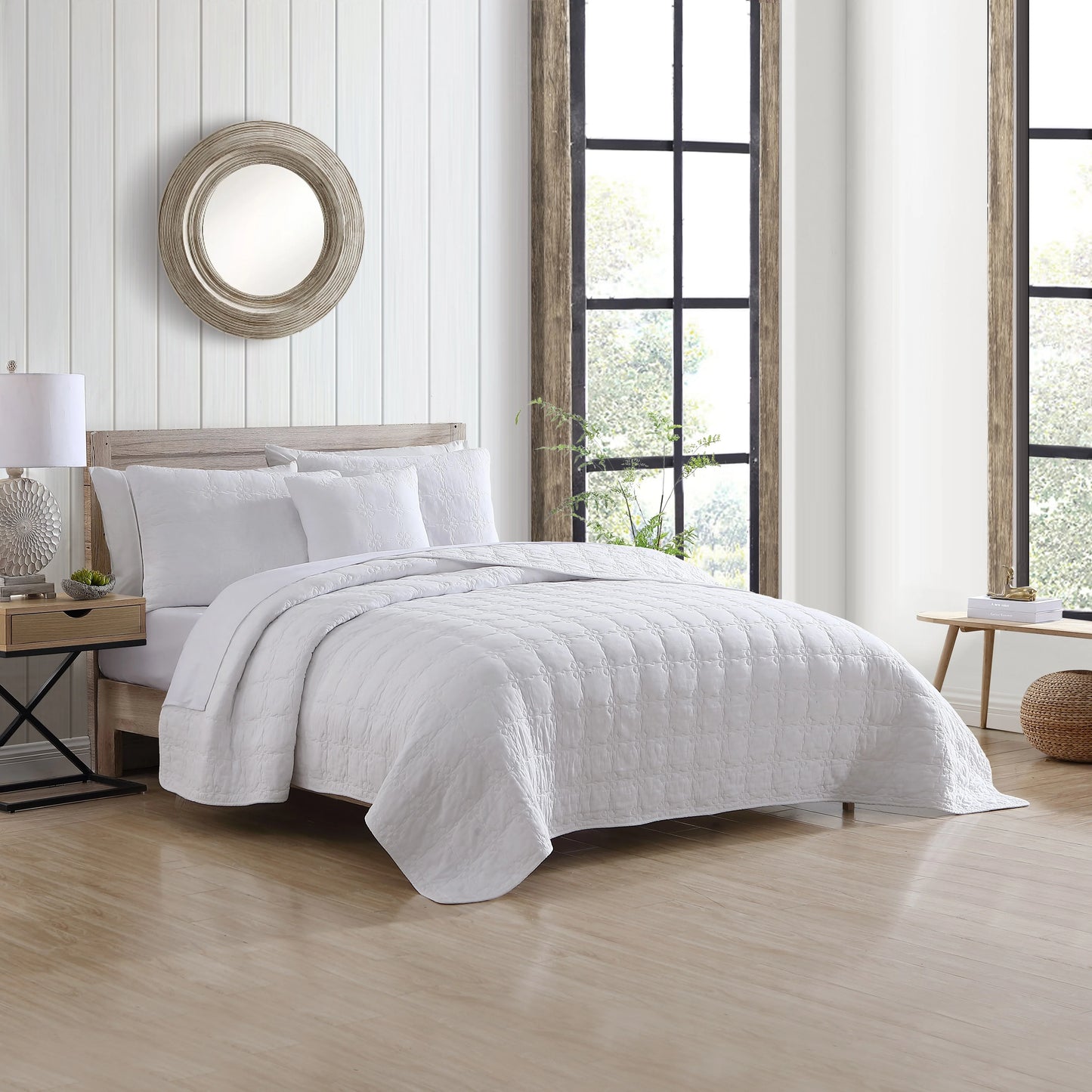 Stone Cottage Floral Trellis Cotton White 4 Piece Quilt Bonus Set