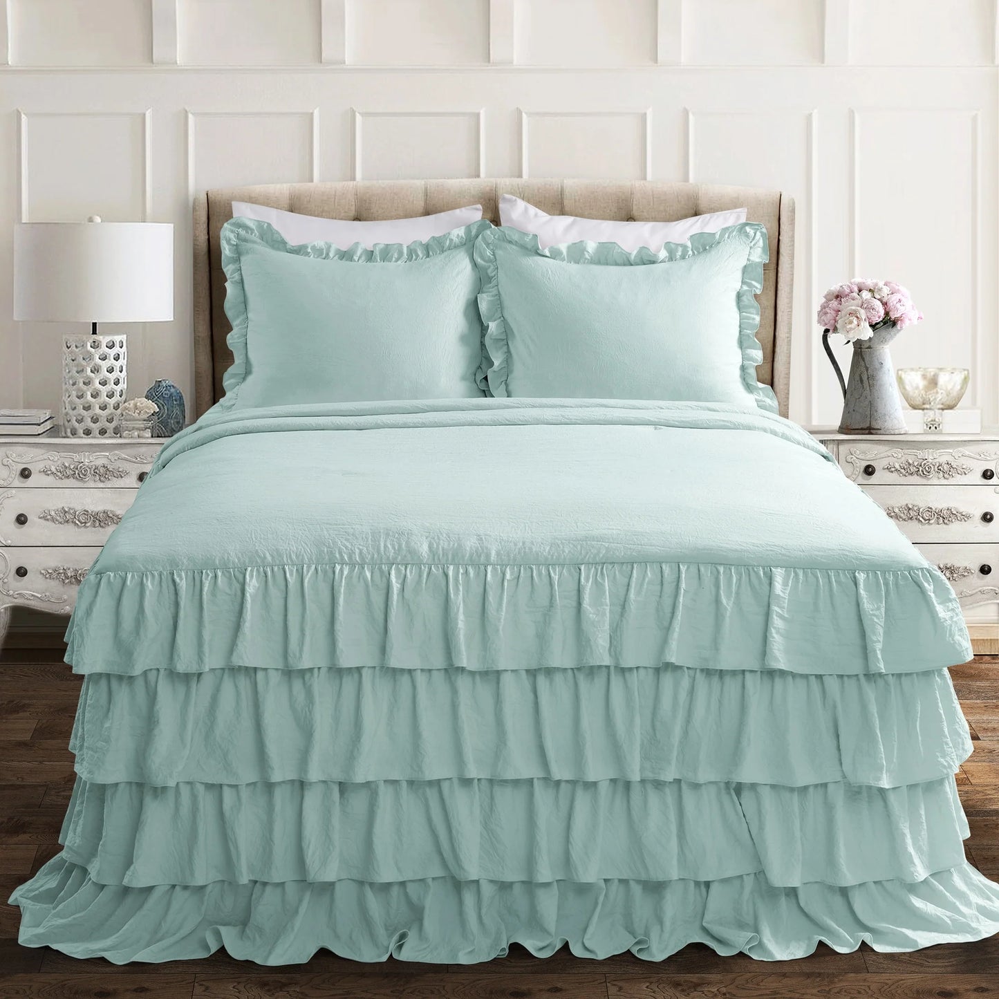 The Gray Barn Molly Mae Ruffle Skirt Bedspread Set