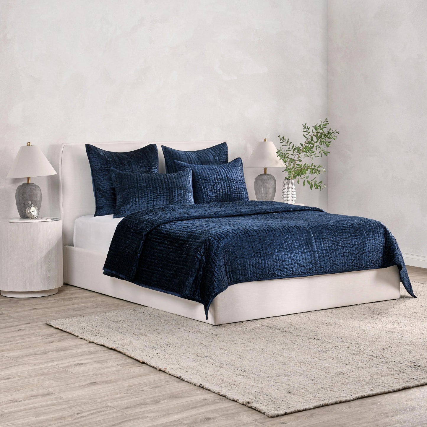 Dimitry 100% Rayon Velvet Quilt by Kosas Home