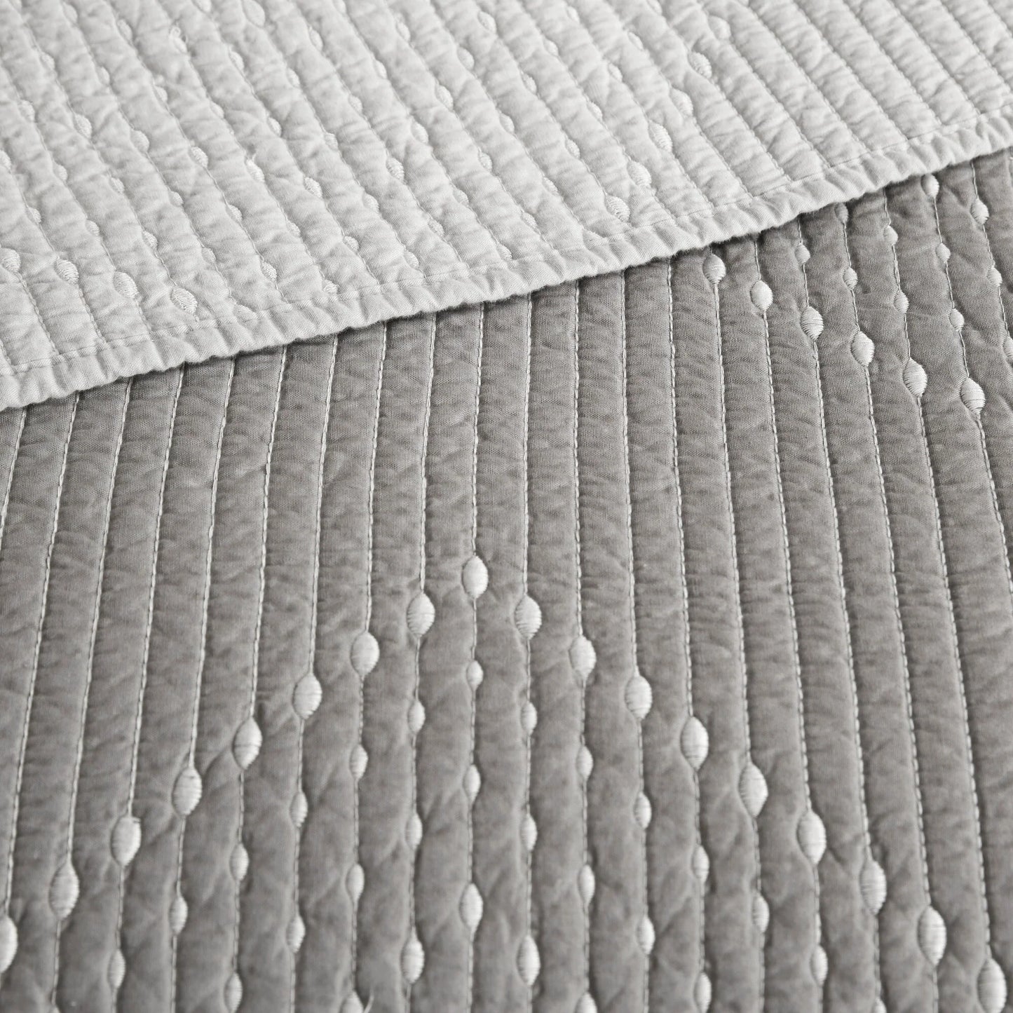 INK+IVY Pomona 3 Piece Embroidered Cotton Quilt Set