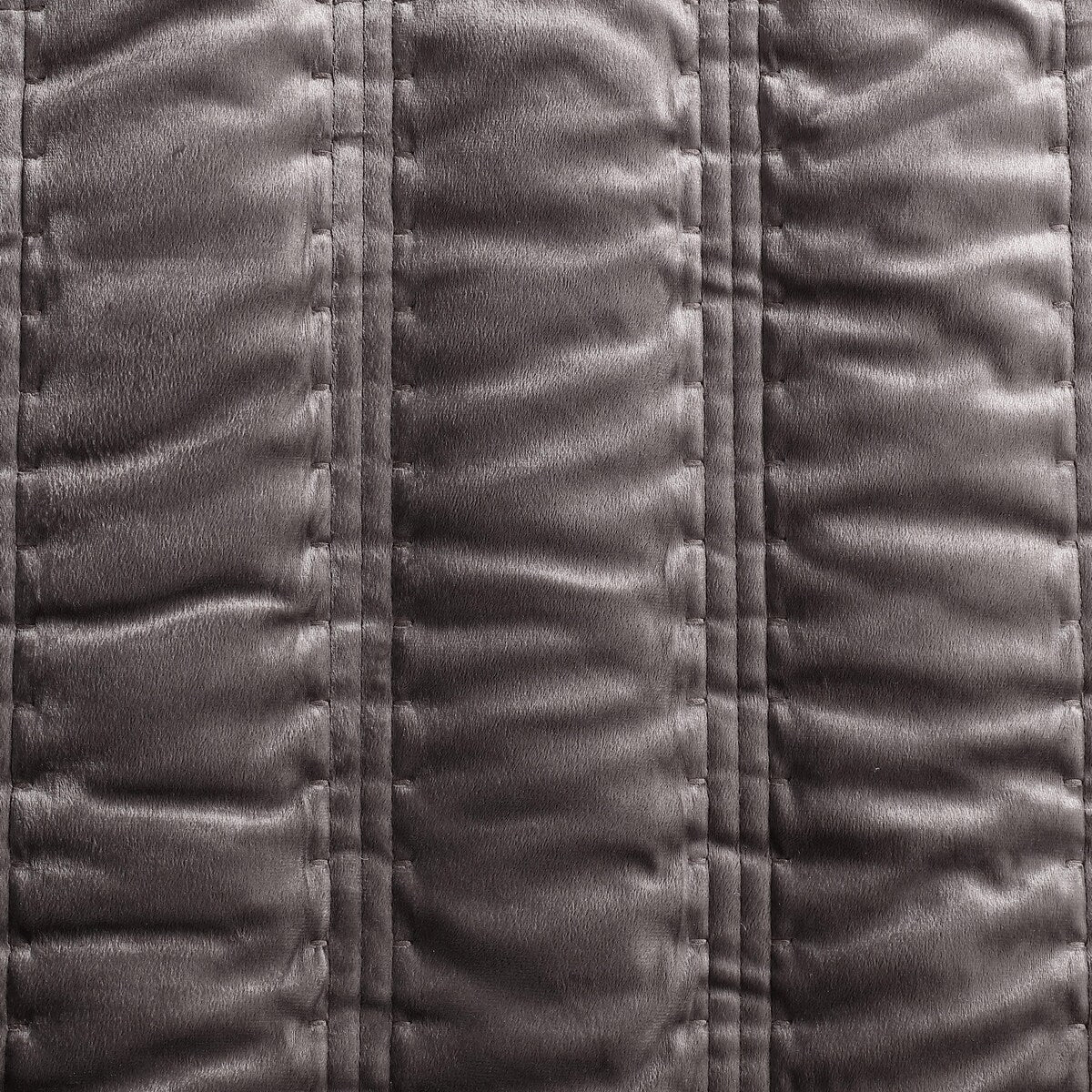Vera Wang Velvet Linear Stitch Solid Quilt Set