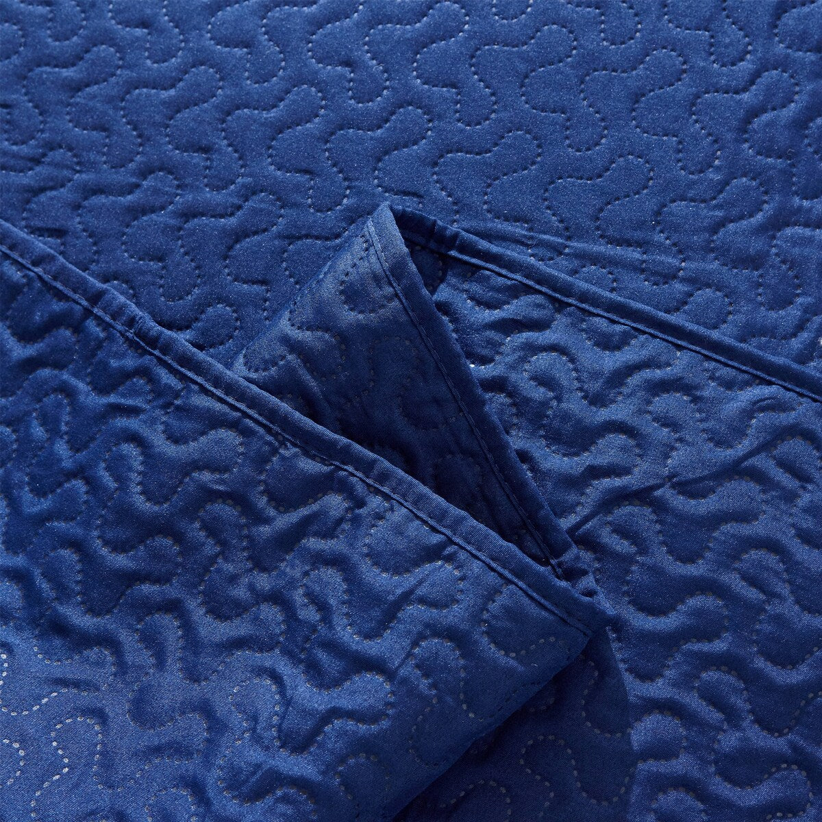 3-piece Fashionable Solid Embossed Quilt Set Bedspread Cover