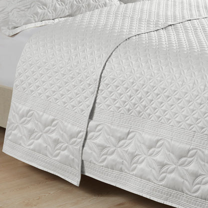 Croscill Versailles 3 Piece Quilt Set
