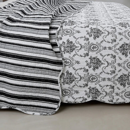 Gracewood Hollow Mekuli French Medallion 3-piece Quilt Bedding Set