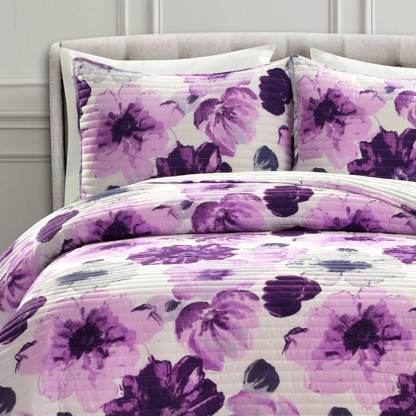 Levine Reversible Floral/ Damask 3-piece Quilt Set