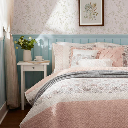 Madison Park Vanessa 6 Piece Cotton Percale Quilt Set with Throw Pillows