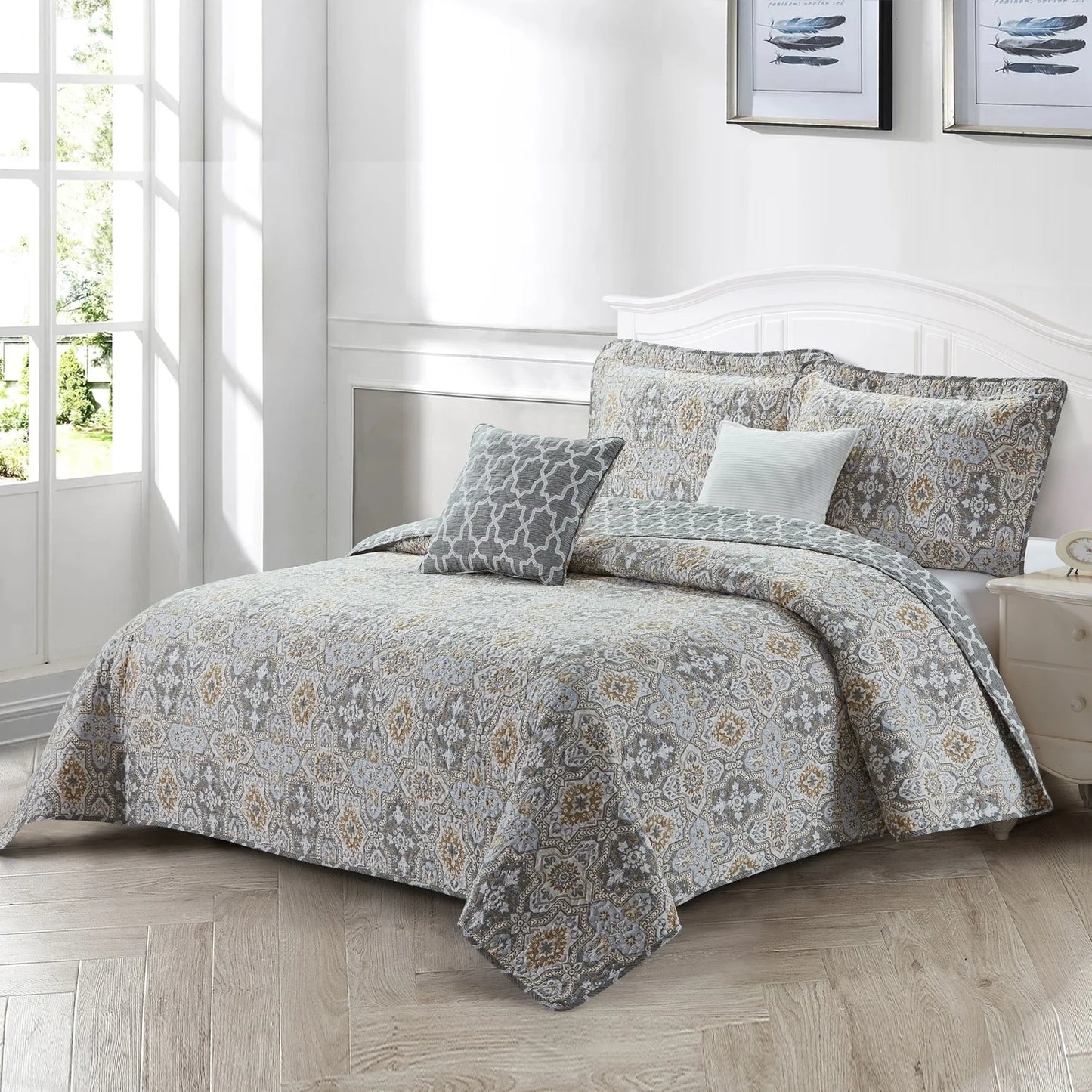 Home Soft Things Floral Trellis Pattern Microfiber 5-piece Quilt Set