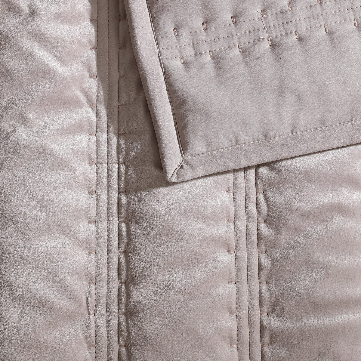 Vera Wang Velvet Linear Stitch Solid Quilt Set