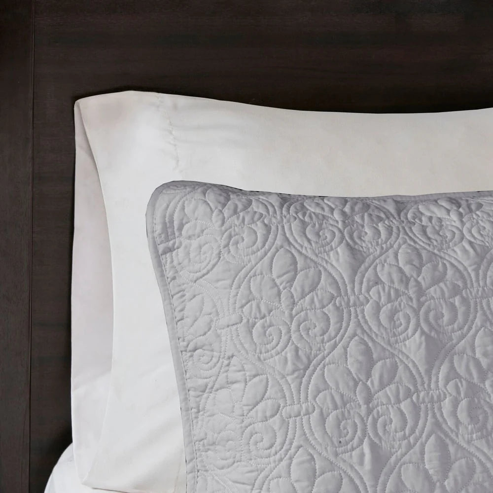 Madison Park Mansfield Reversible Quilt Set
