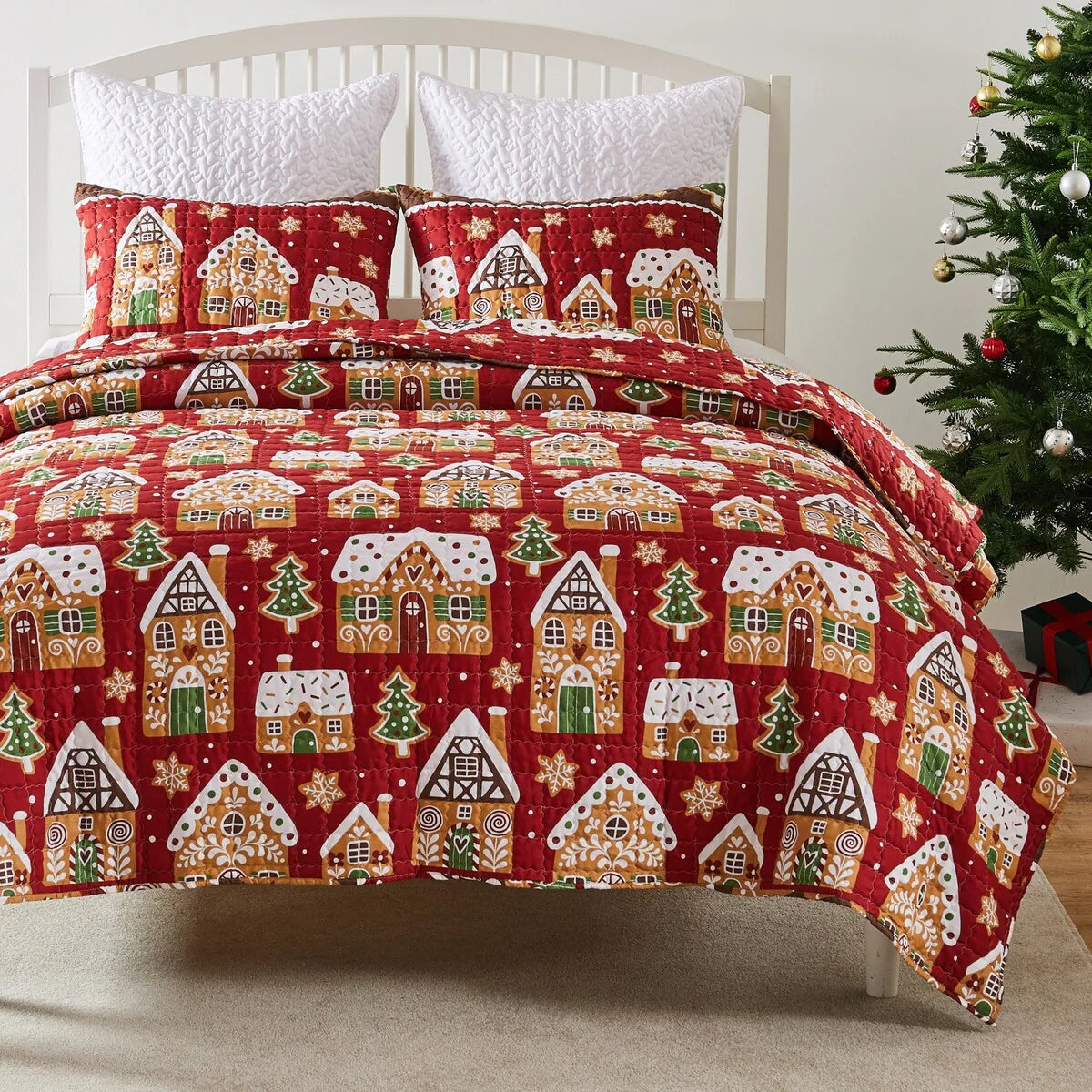 Greenland Home Gingerbread Lane Whimsical Novelty Holiday Quilt Set