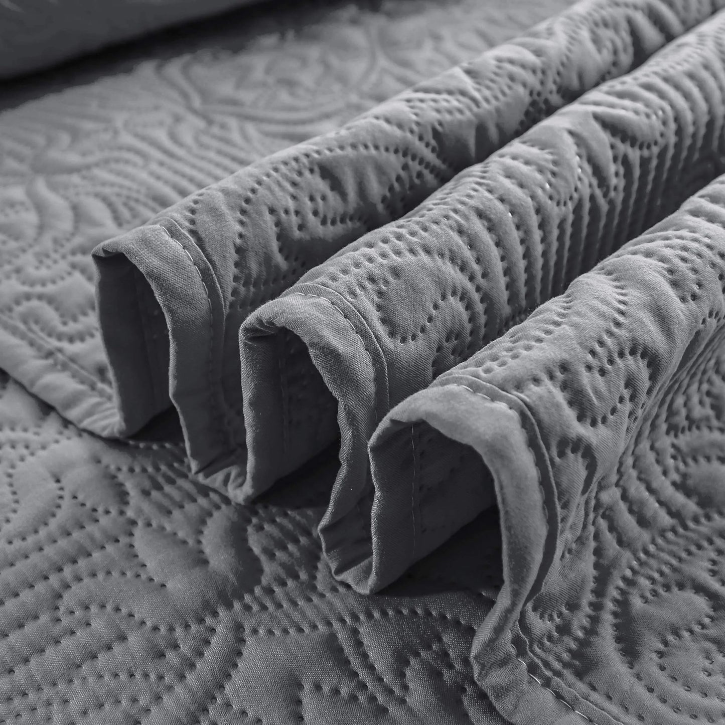 Sophia & William Bed Quilt Bedspread Coverlet - Reversible, Lightweight