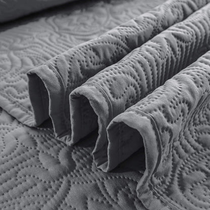 Sophia & William Bed Quilt Bedspread Coverlet - Reversible, Lightweight