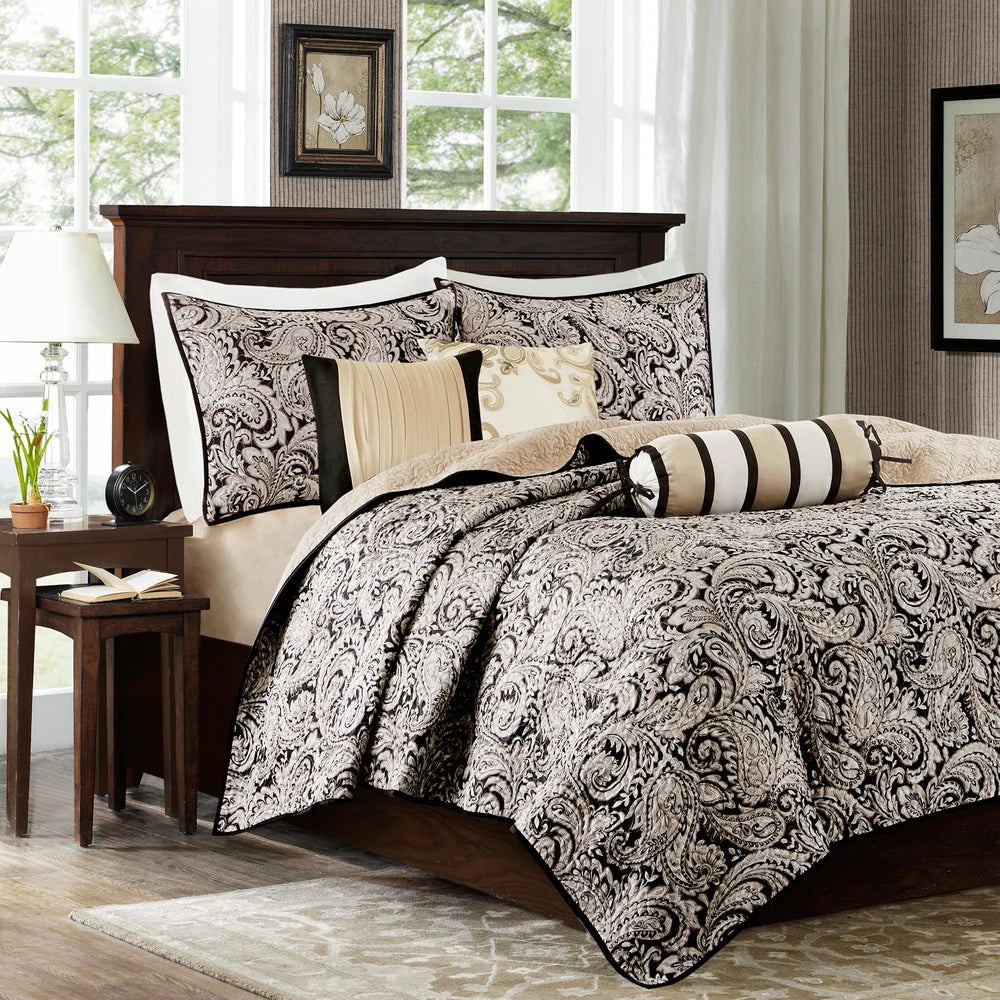 Madison Park Aubrey 6 Piece Jacquard Quilt Set with Throw Pillows