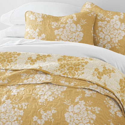 Becky Cameron All Season 3 Piece Distressed Bouquet Reversible Quilt Set
