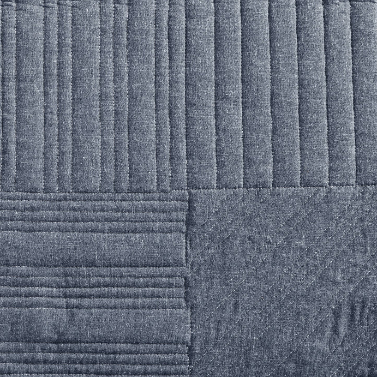Eddie Bauer Hidden Lake Reversible Quilt Set