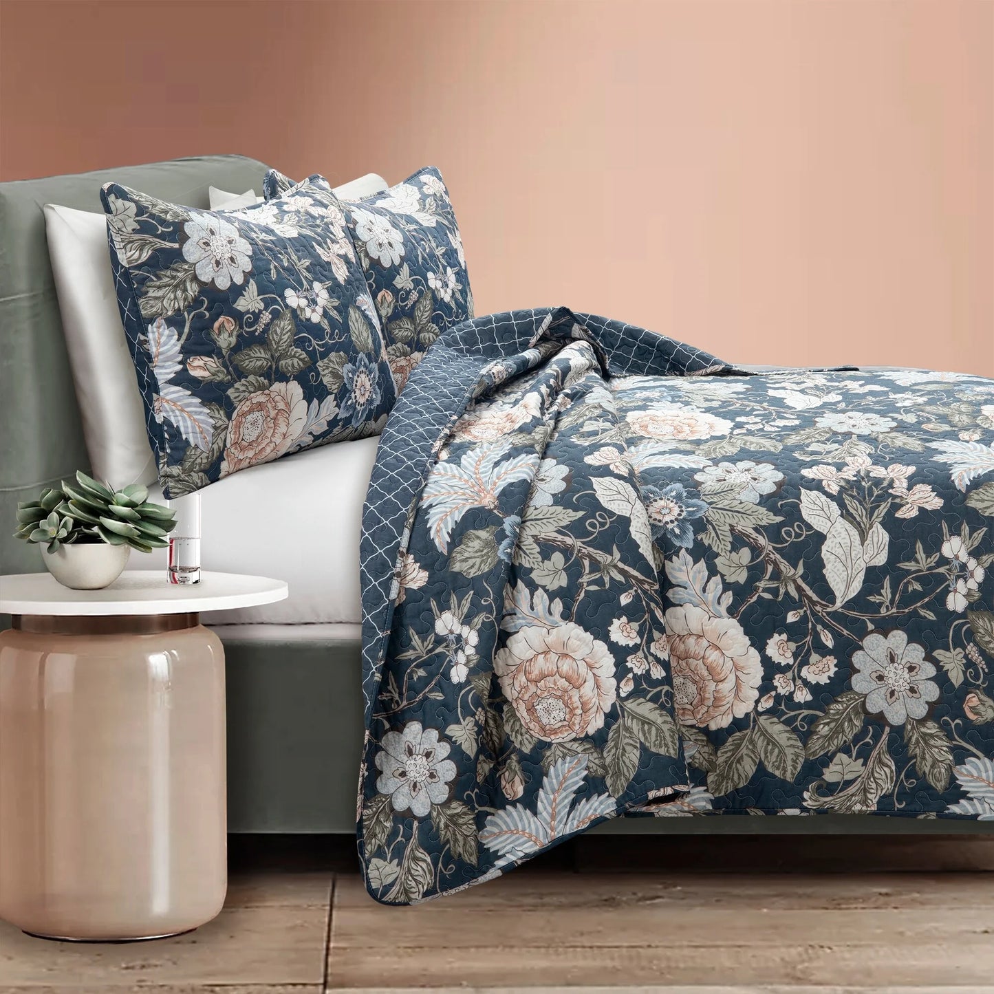 The Curated Nomad Chorro 3-piece Quilt Set