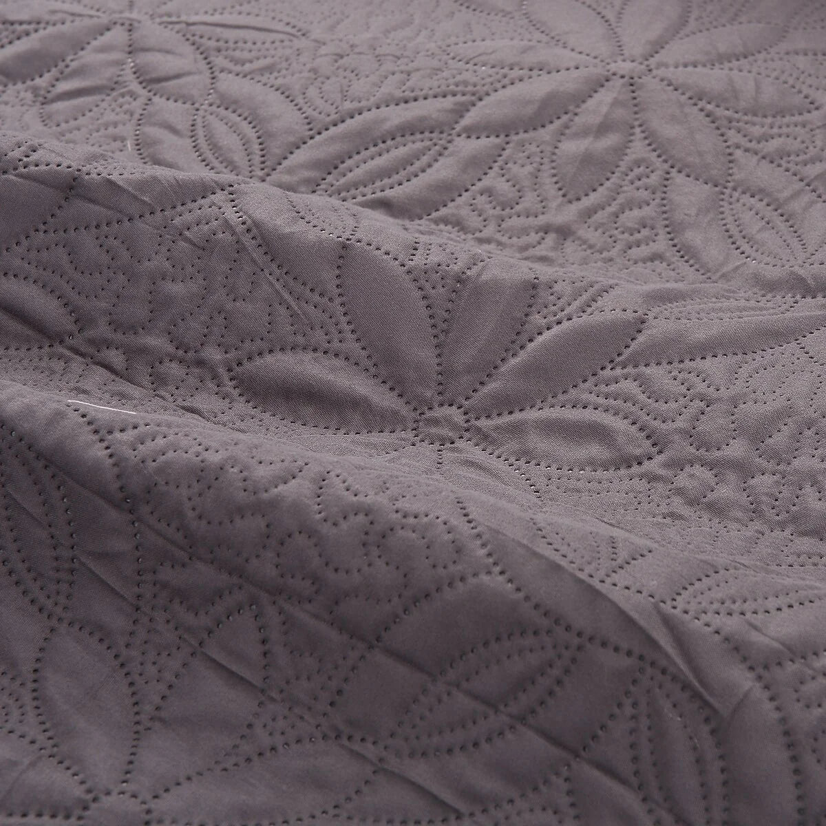 3-piece Fashionable Solid Embossed Quilt Set Bedspread Cover