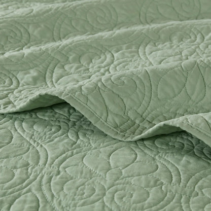 Madison Park Mansfield Reversible Quilt Set