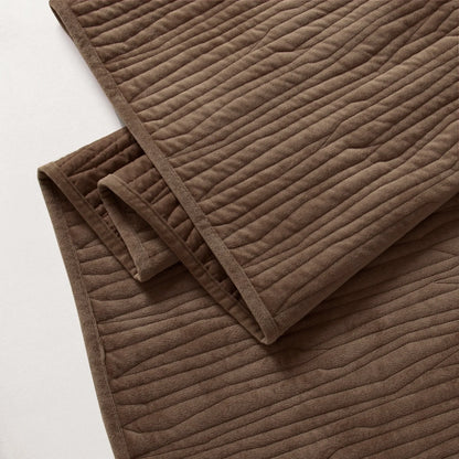 Wonderful Velvet 3 Piece Quilt Set
