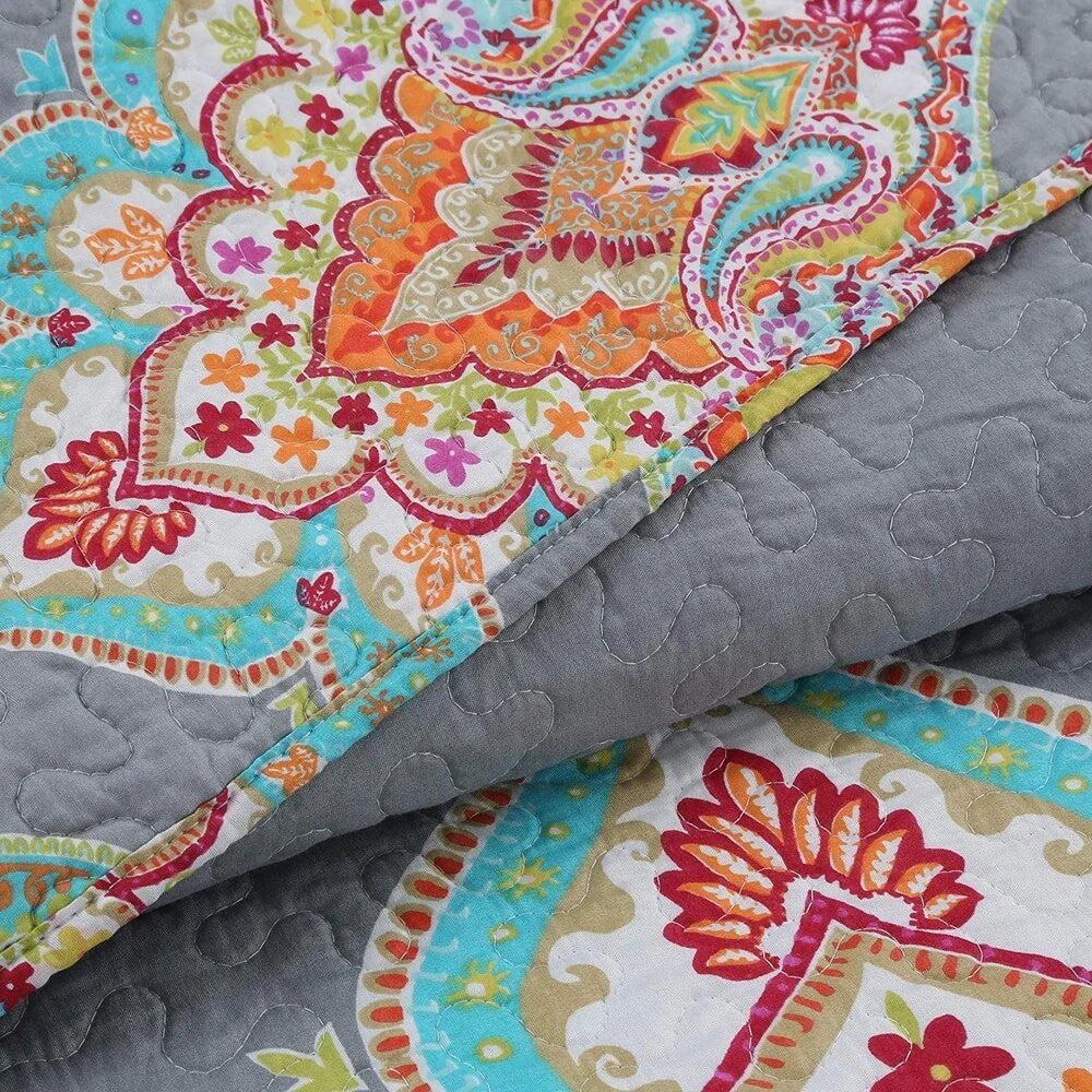 Kaylee Paisley Gray Reversible 3-piece Quilt Bedding Set