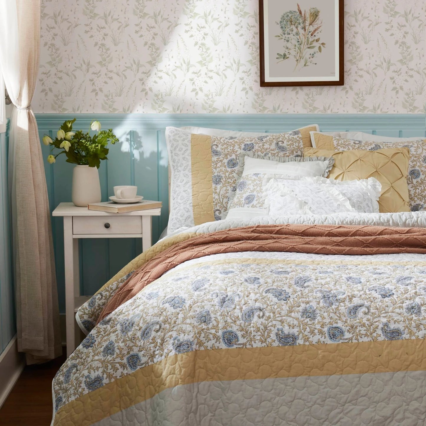 Madison Park Vanessa 6 Piece Cotton Percale Quilt Set with Throw Pillows
