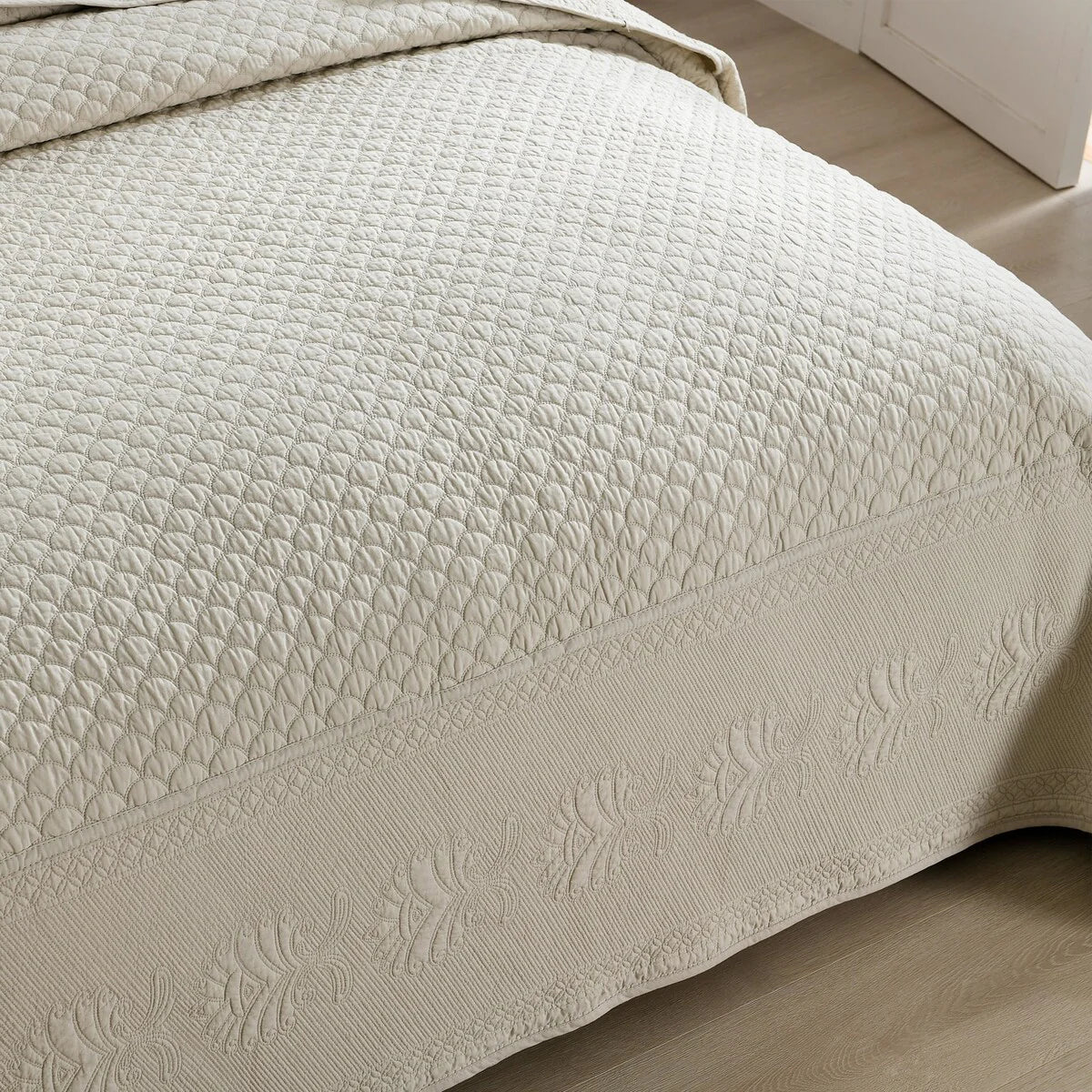 MarCielo 3 Piece Embroidered 100% Cotton Oversized Quilt Bedspread Set TM
