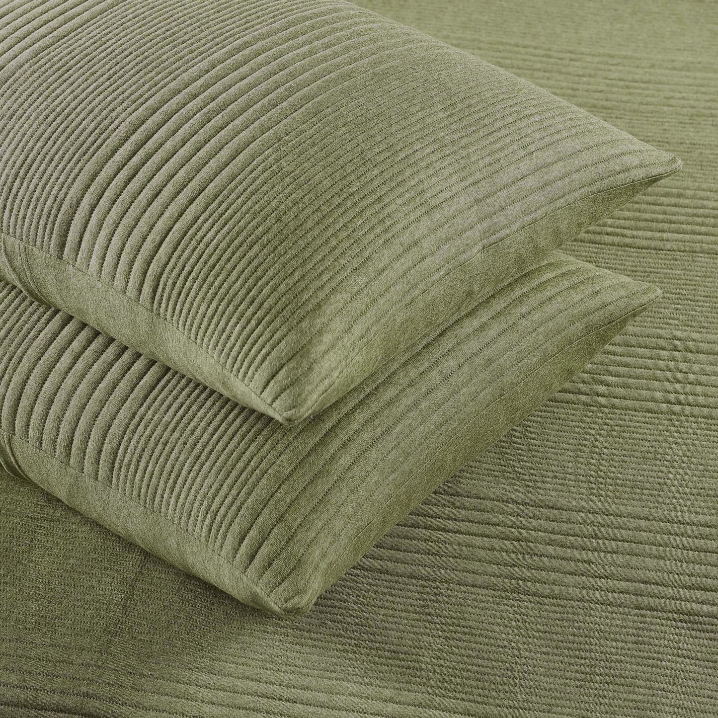 Brielle Home Atlas Jersey Channel Stitch Quilt Set