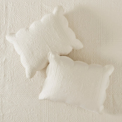 Madison Park Marino 3 Piece Reversible Scalloped Edge Quilt Set