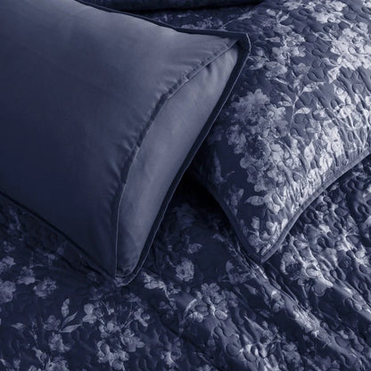 Wonderful Sophia Lightweight Floral Quilt Set