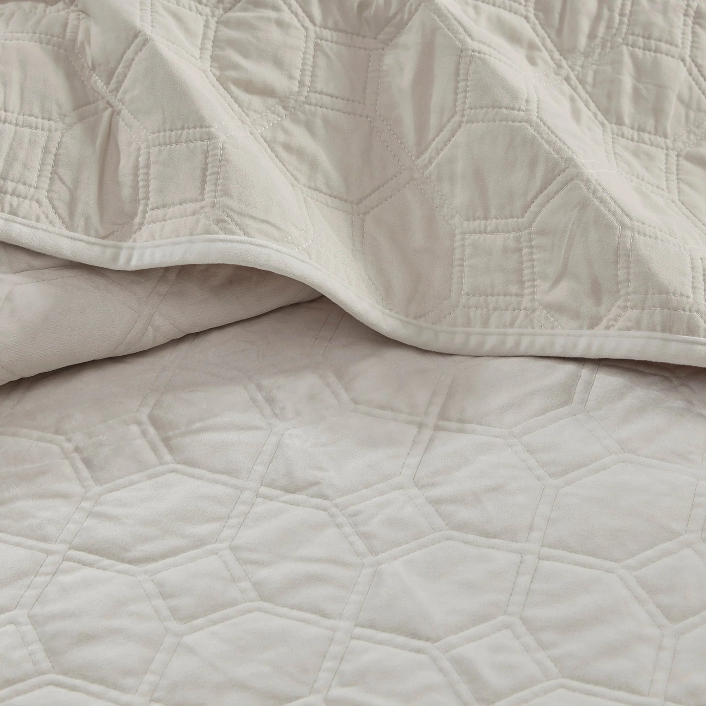 Madison Park Emery 3 Piece Velvet Quilt Set