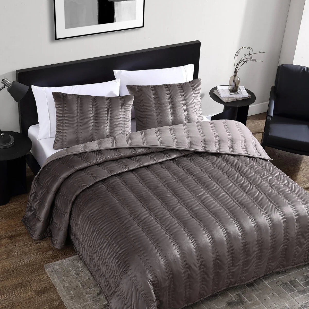 Vera Wang Velvet Linear Stitch Solid Quilt Set