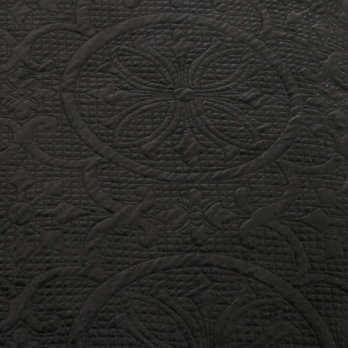 Estate Collection Joanna Velvet Quilt Set