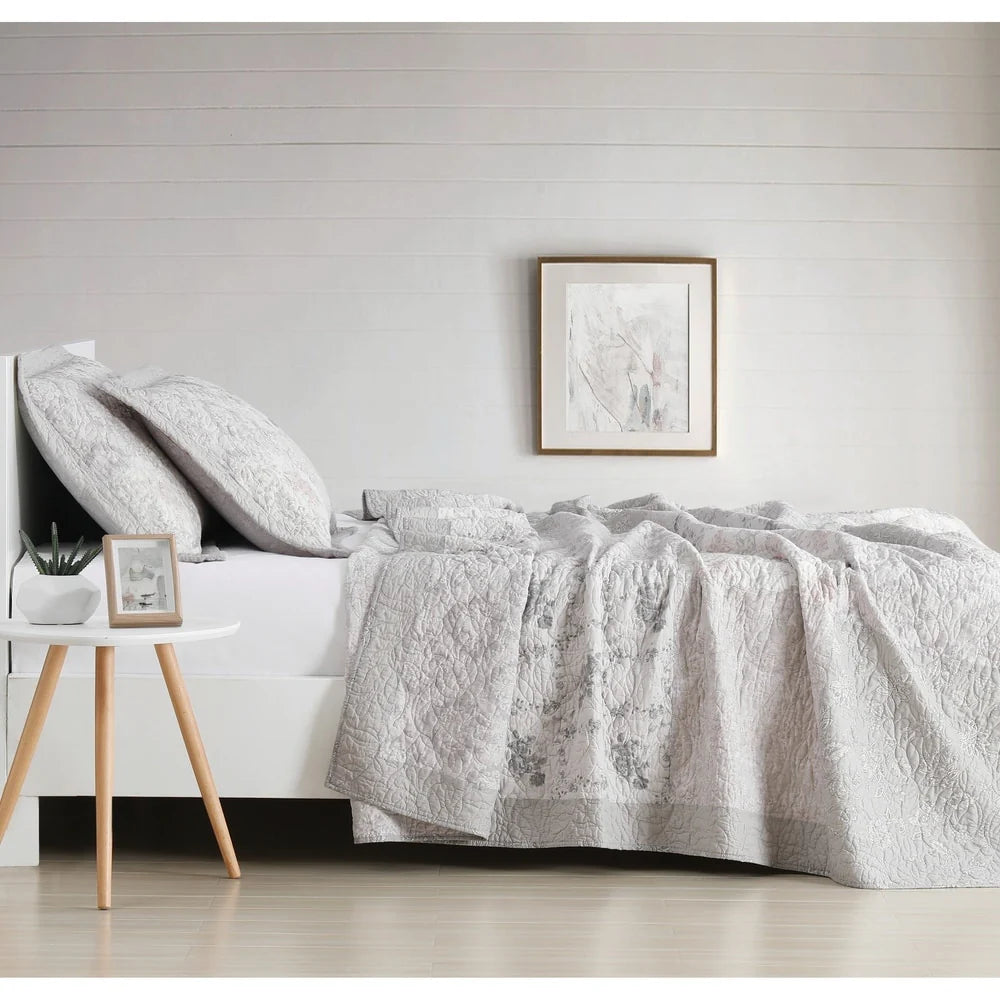 The Gray Barn Sleeping Hills Floral Cotton 3-piece Quilt Set