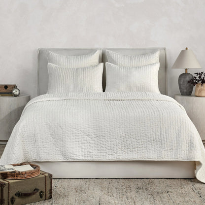 Dimitry 100% Rayon Velvet Quilt by Kosas Home