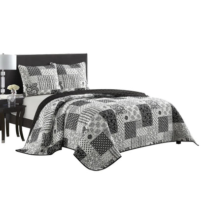 Nanshing Quinn 3 Piece Patchwork Black & White Quilt Set