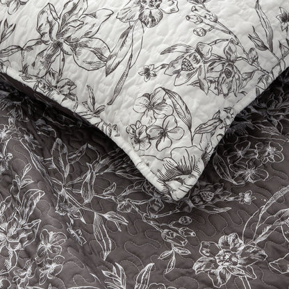 Wonderful Sophia Lightweight Floral Quilt Set