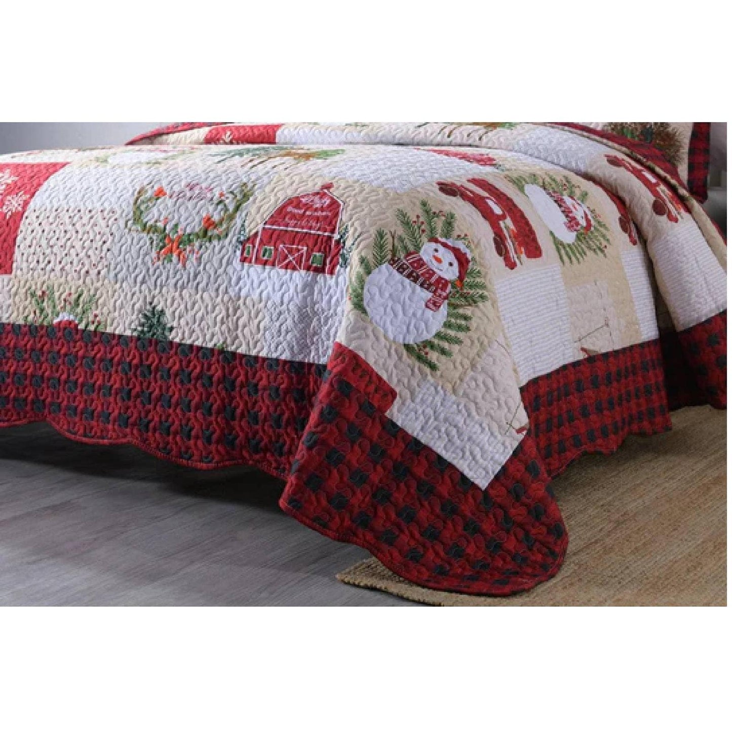 MarCielo Christmas Patterned Red and Green 3-piece Quilt Set