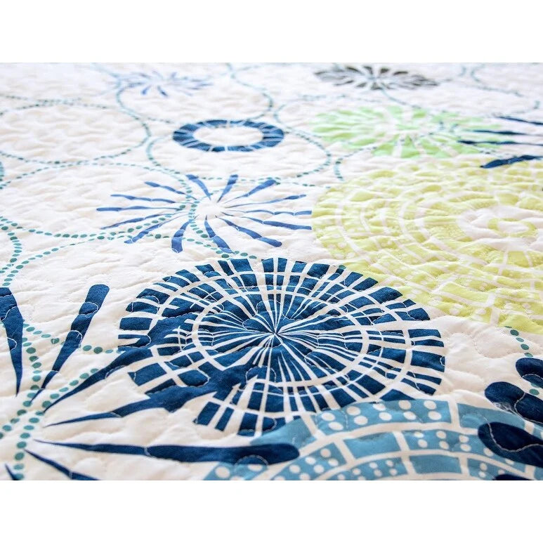 Rachel Oversized Geometric Floral Quilt Set